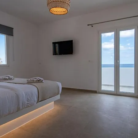 Aqua Cozy Perissa (Santorini)